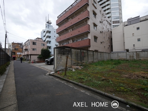 四谷スカイコーポの正面道路